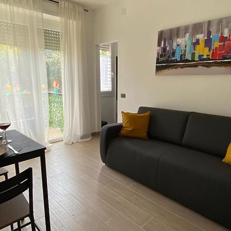 Appartamento Moderno Ed Elegante Loft Con Balcone Milano Esterno foto