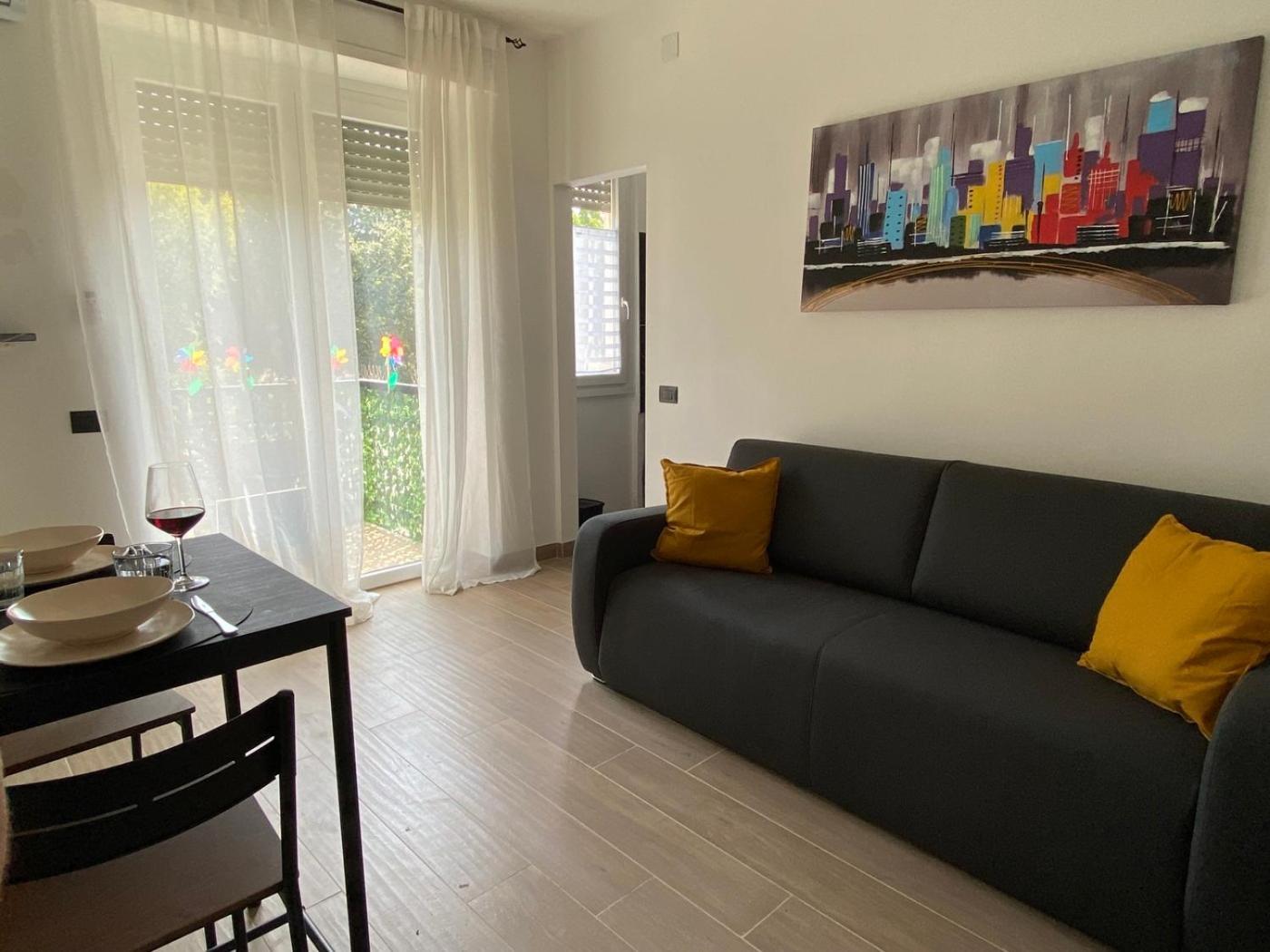 Appartamento Moderno Ed Elegante Loft Con Balcone Milano Esterno foto