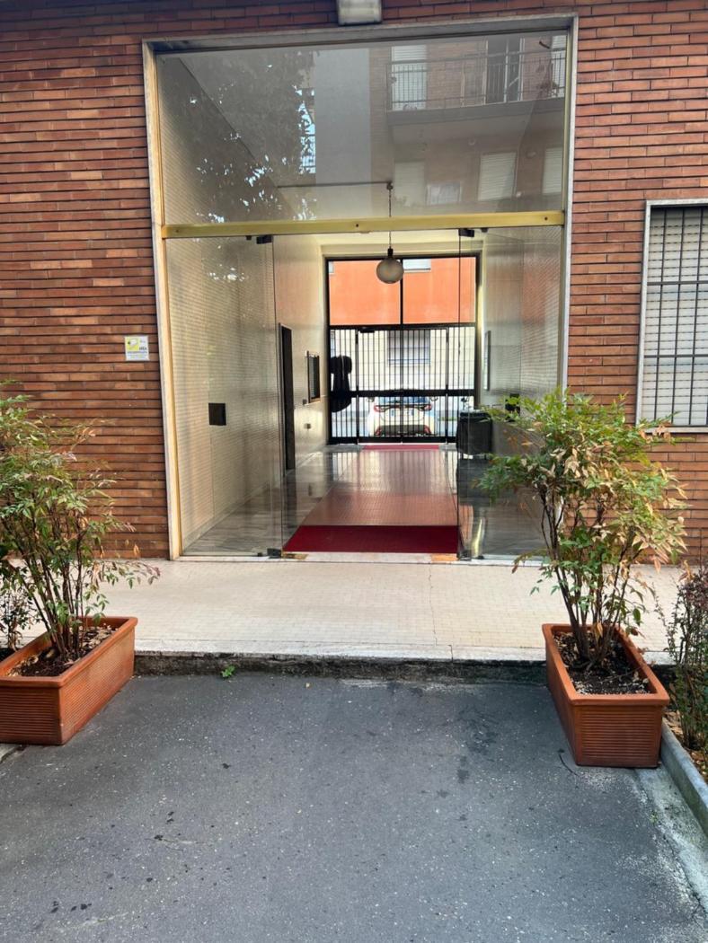 Appartamento Moderno Ed Elegante Loft Con Balcone Milano Esterno foto