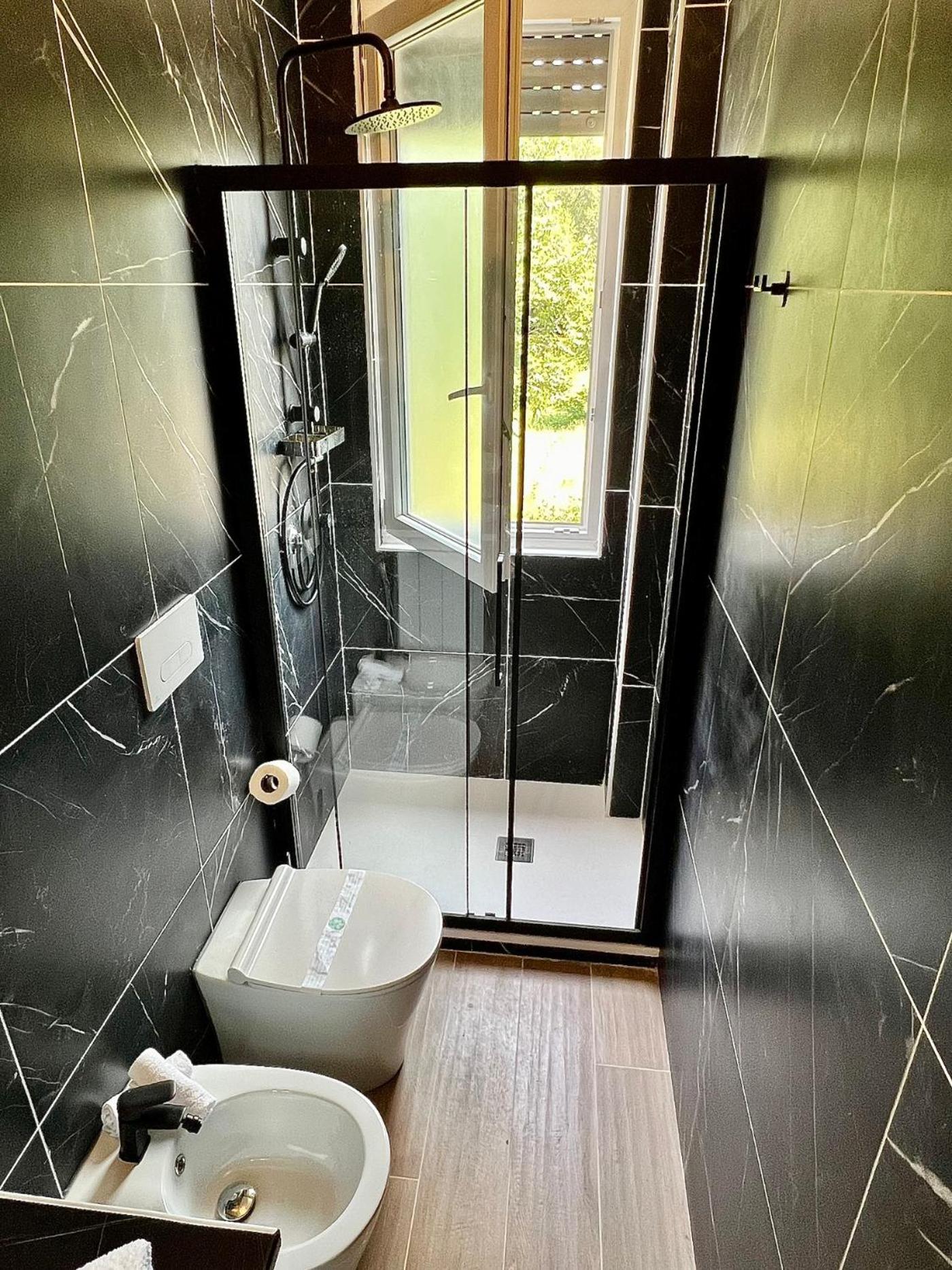 Appartamento Moderno Ed Elegante Loft Con Balcone Milano Esterno foto